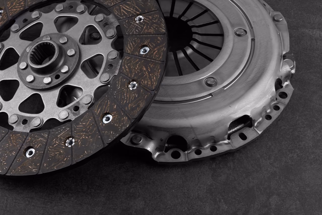 New clutch disc and pressure plate kit for a mobile clutch replacement