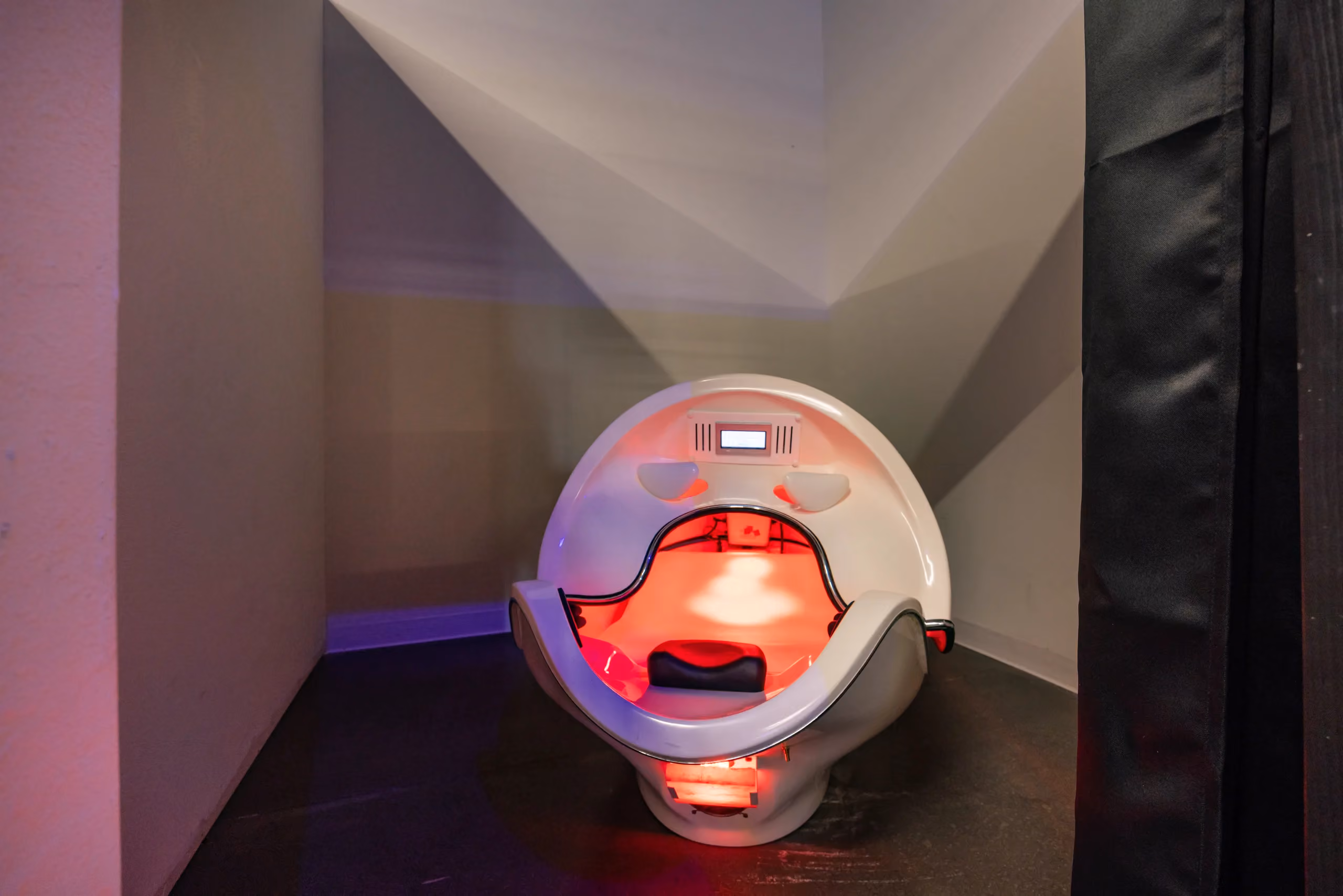 Red light therapy at Fitsi Escondido