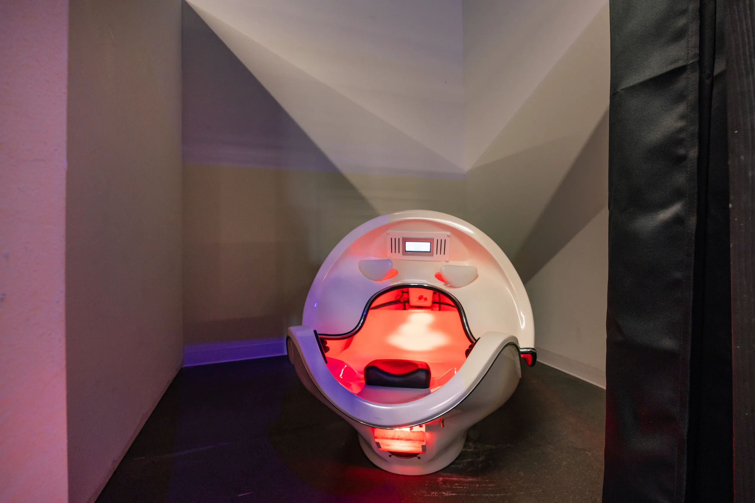 Red light therapy at Fitsi Escondido