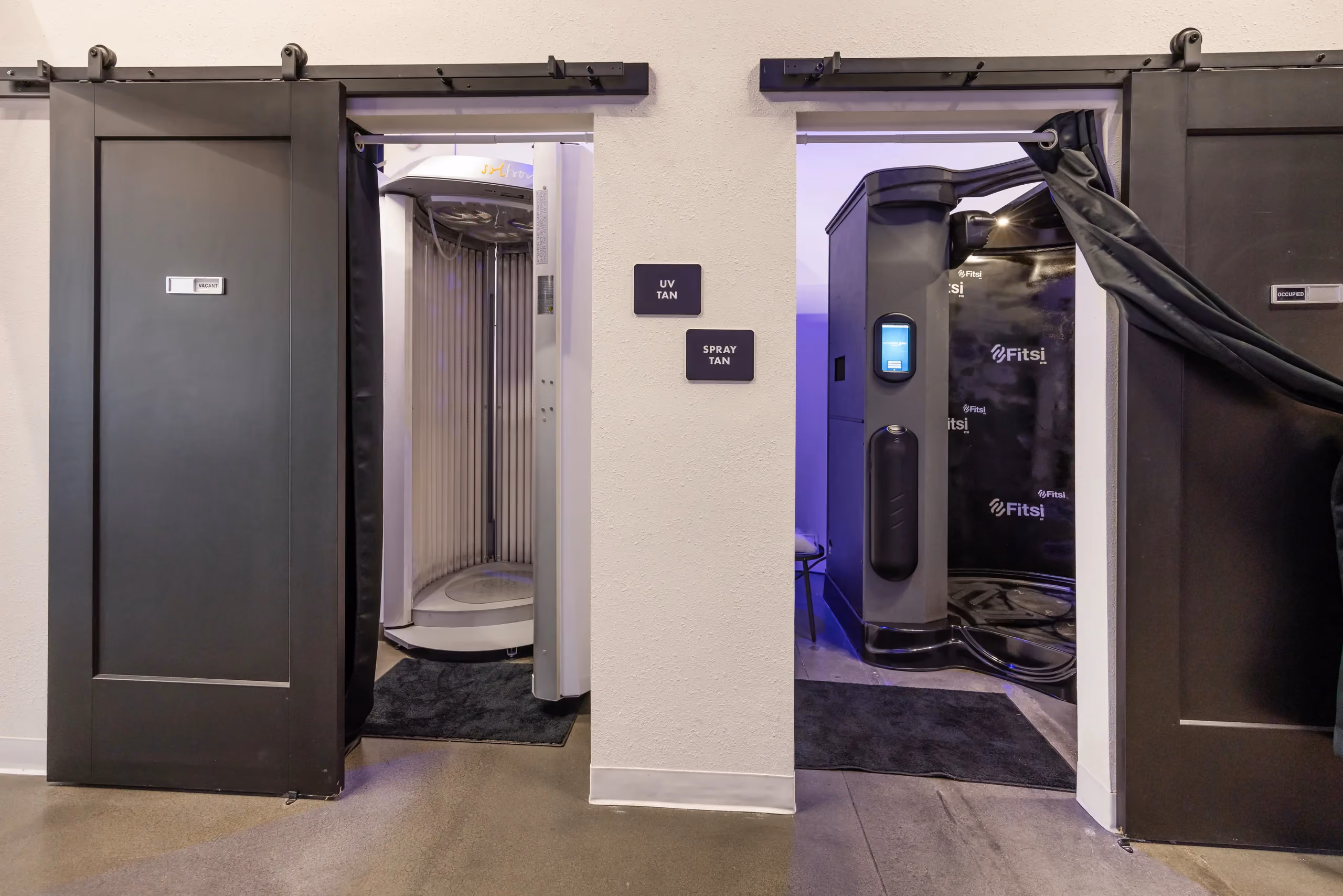 Tan suite booth