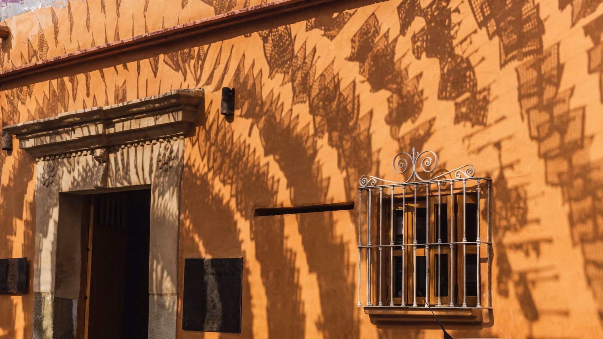 colonial facade oaxaca