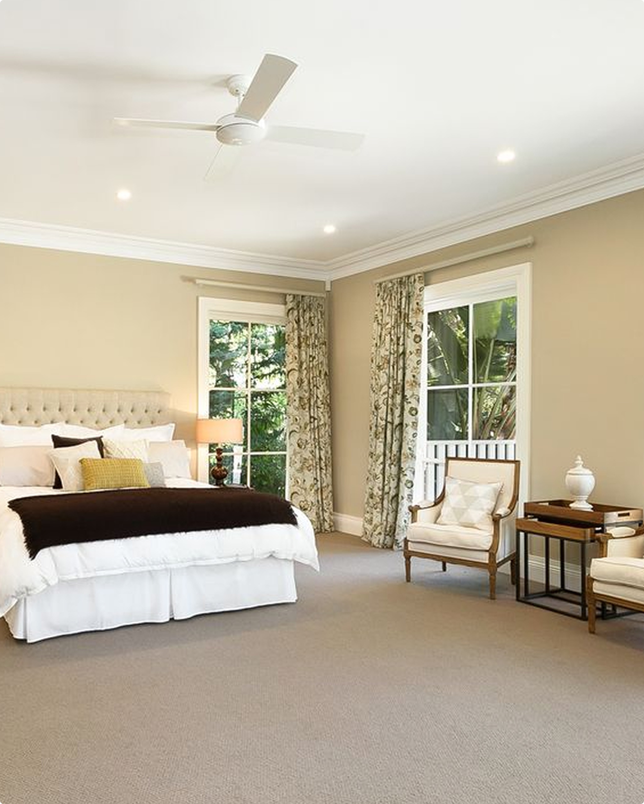 Master bedroom with garden outlook at Warrangi St, Turramurra by Sydneyside Contracting