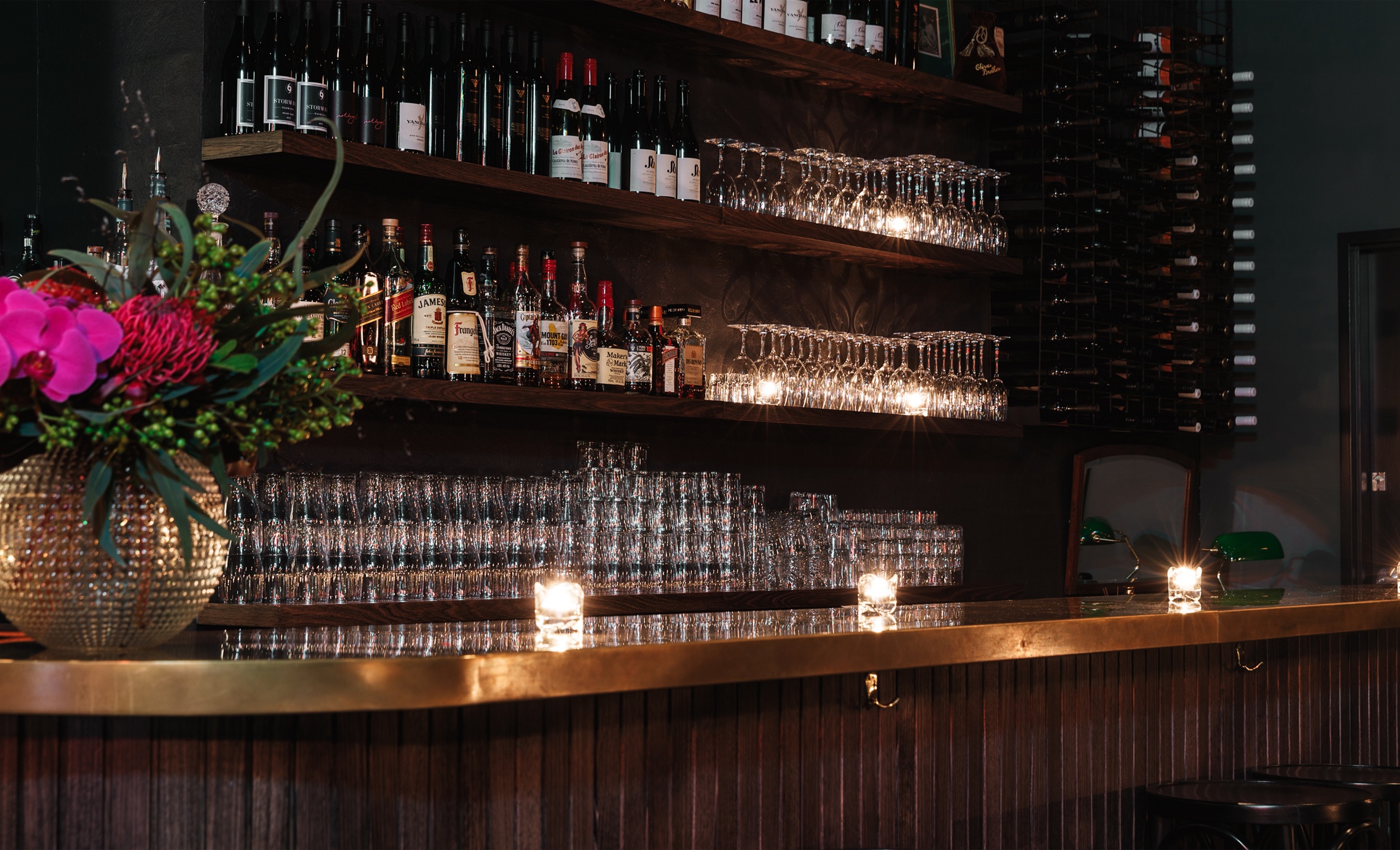 Backbar shelving and glassware at Bamfords, Kirribilli by Sydneyside Contracting