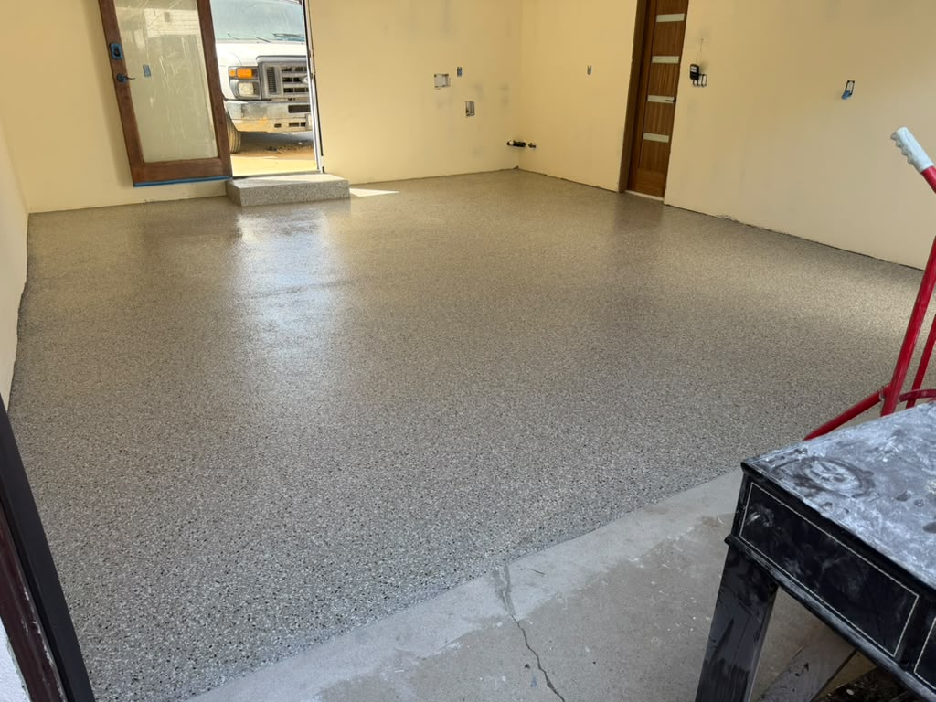 Finished Creekbed flake garage floor in Torrance, coated wall to wall