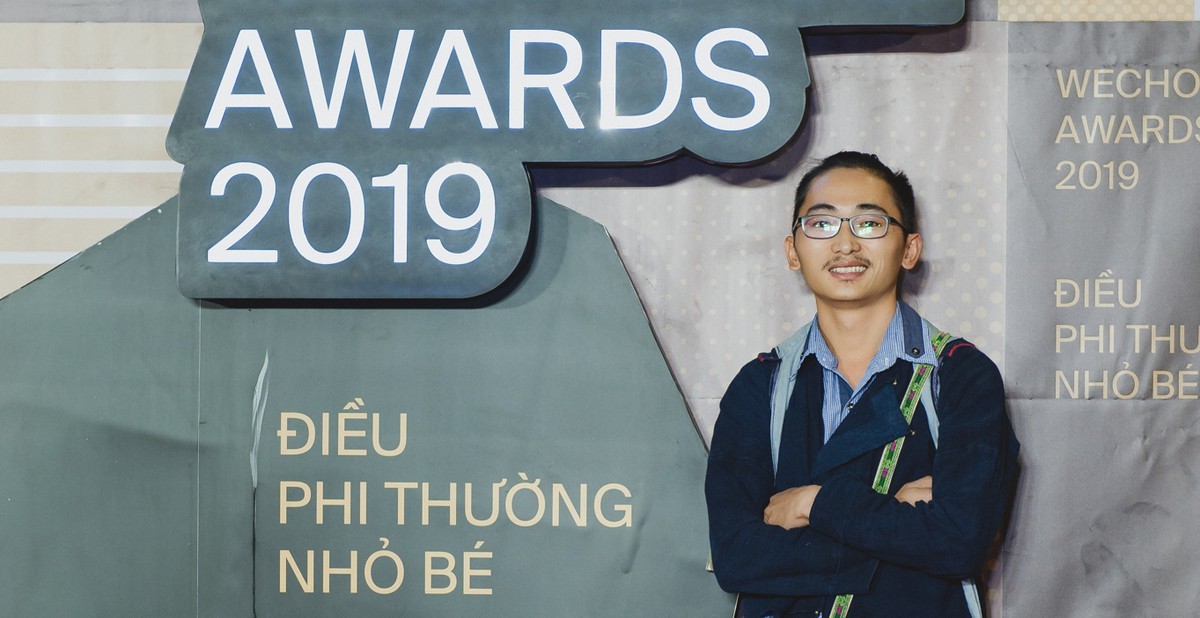 Simple, down-to-earth photos of Inspirational Figure Khang A Tua on the WeChoice Awards 2019 Gala red carpet