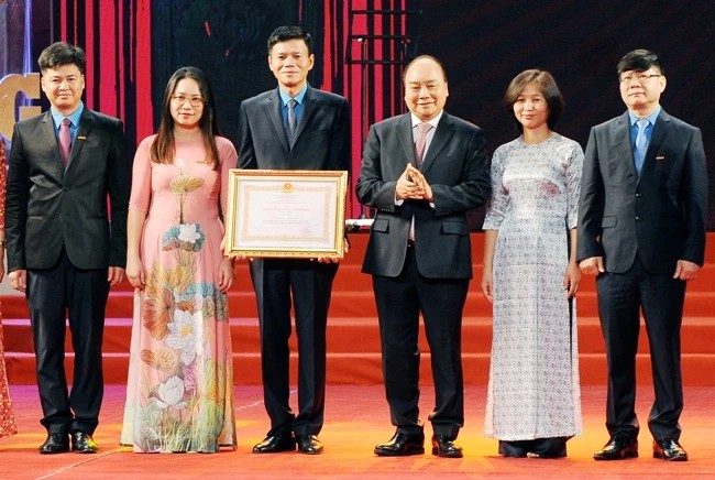 Lao Dong Newspaper celebrates 90 years since its first issue