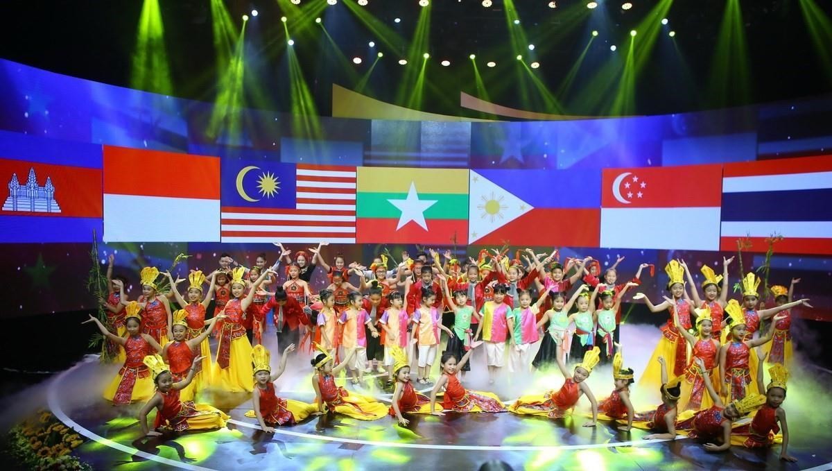 Creating an international exchange playground for children