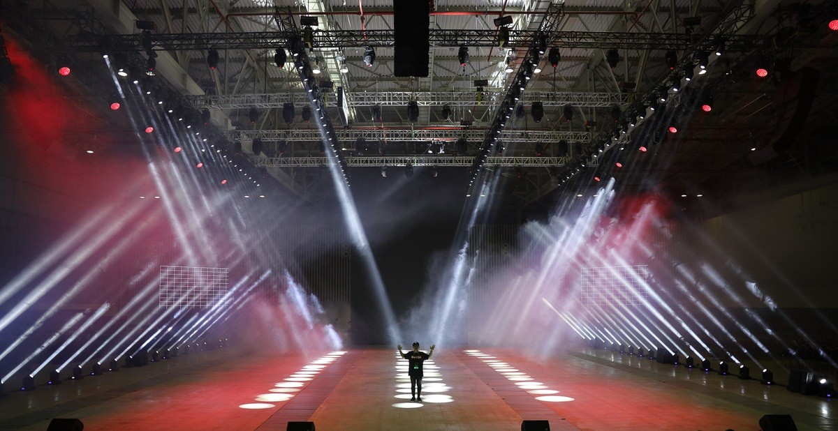 Hé lộ sân khấu Gala WeChoice Awards 2020: Đề cao sự tối giản, ẩn sau đó là ý tưởng sáng tạo và rất nhiều ý nghĩa