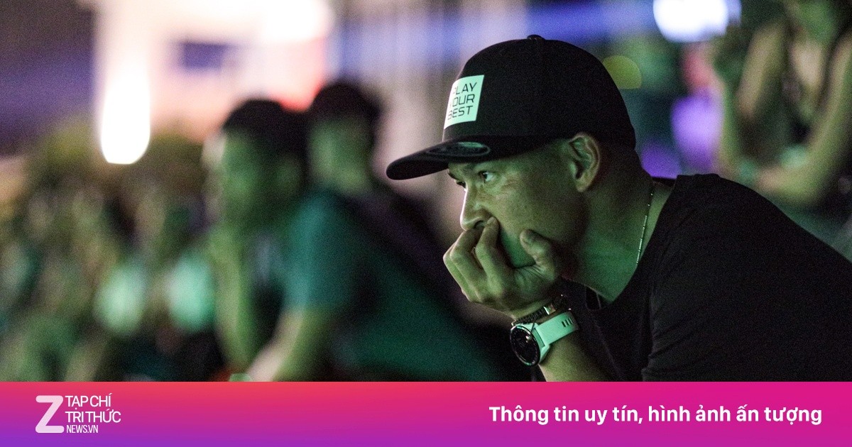 Một ngày tổng duyệt show diễn triệu USD của đạo diễn Việt Tú