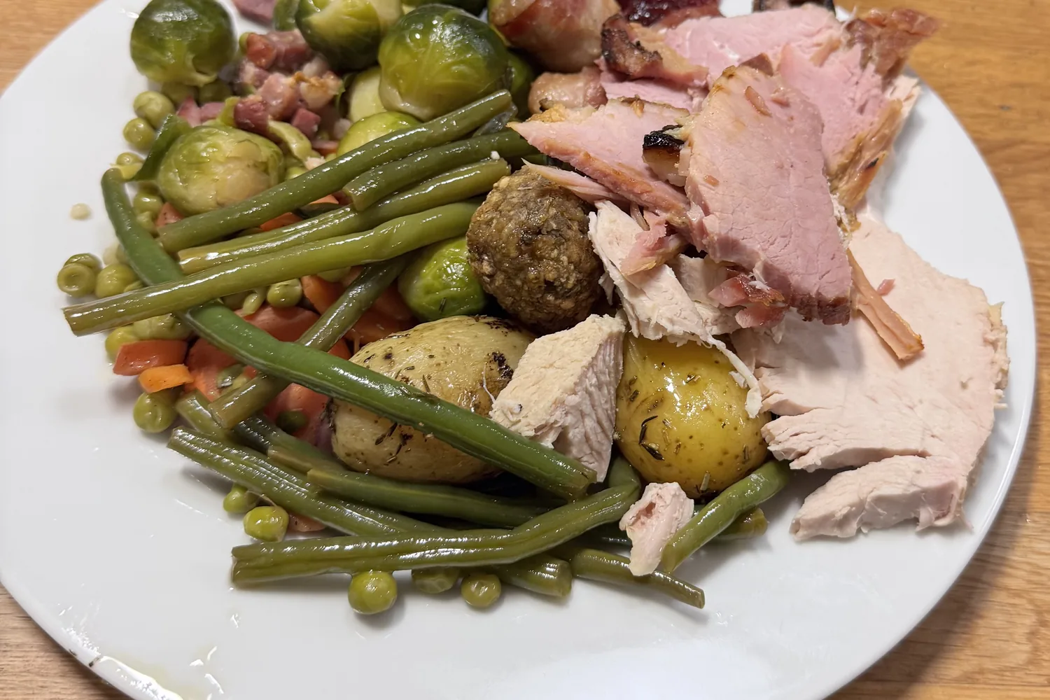 Festive Plated by Taverna Catering