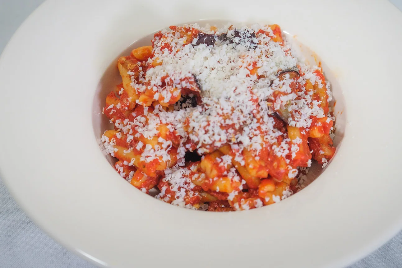 Mains by Taverna Catering
