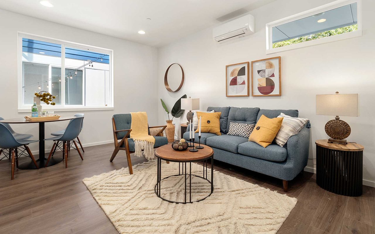 3214 15th Avenue West Unit D, Seattle, WA 98119