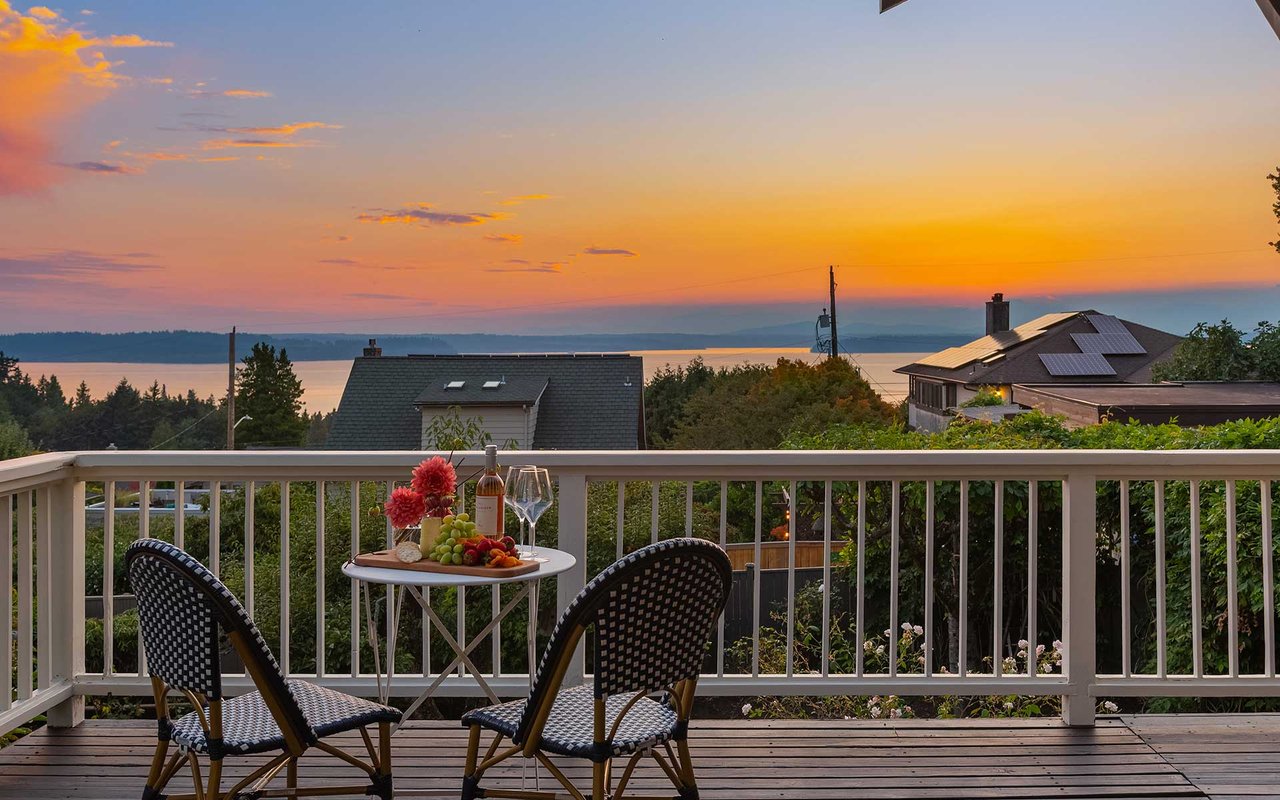 9015 38th Avenue SW, Seattle, WA 98126