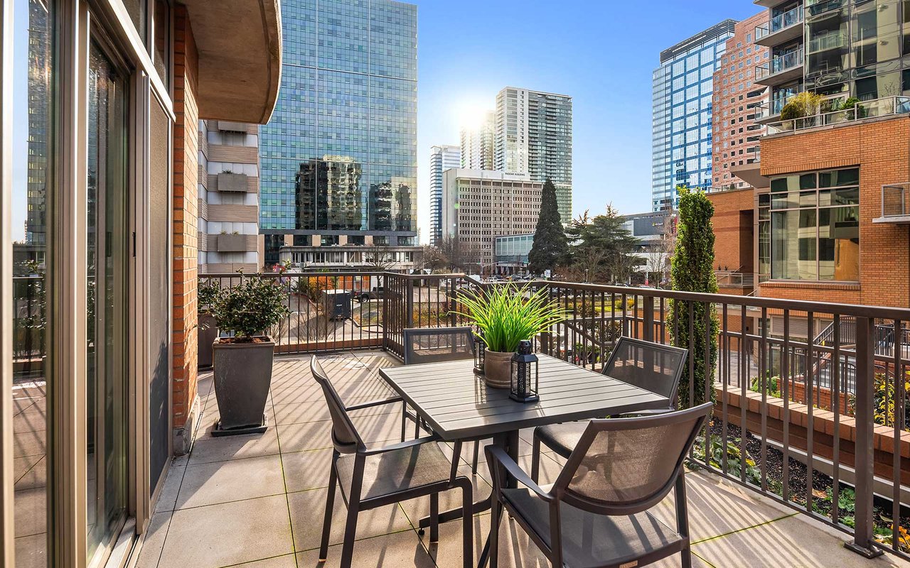 10652 NE 9th Place, TH-11, Bellevue, WA 98004