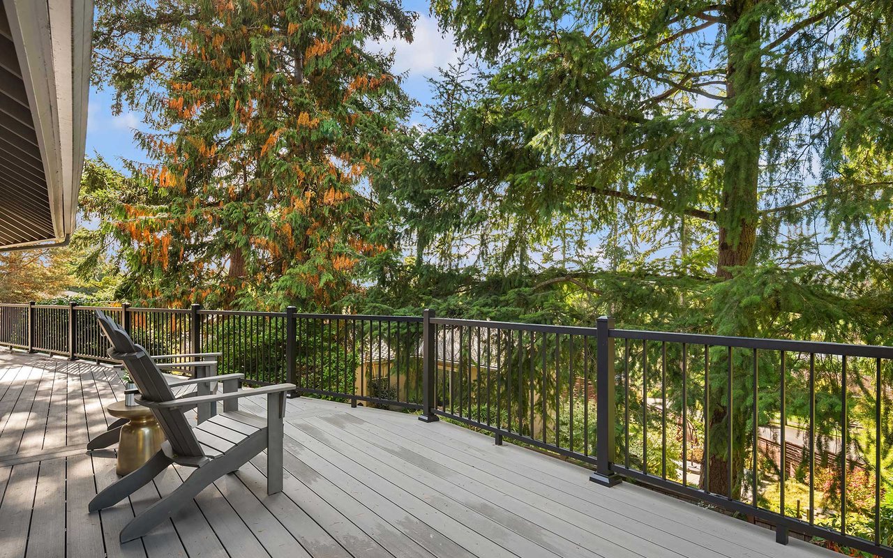 8620 NE 20th Street, Clyde Hill, WA 98004
