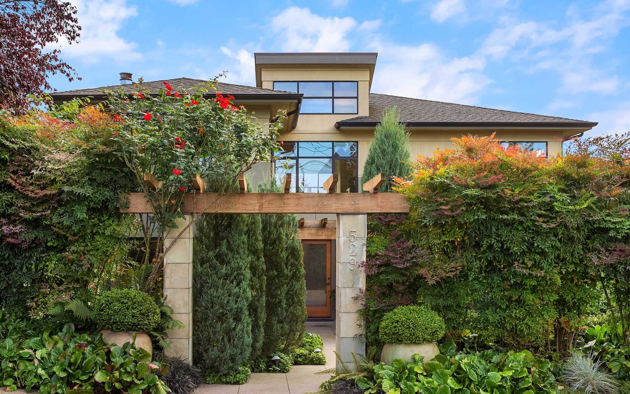 529 11th Ave W, Kirkland, WA 98033