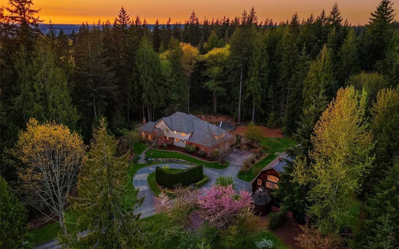 21620 NE 92nd Pl, Redmond, WA 98053