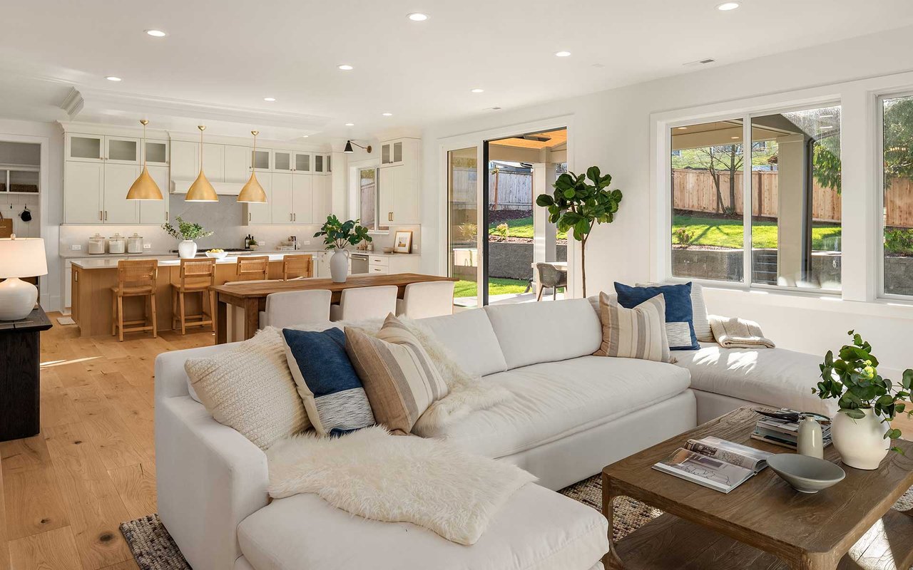 15029 SE 45th Place, Bellevue, WA 98006