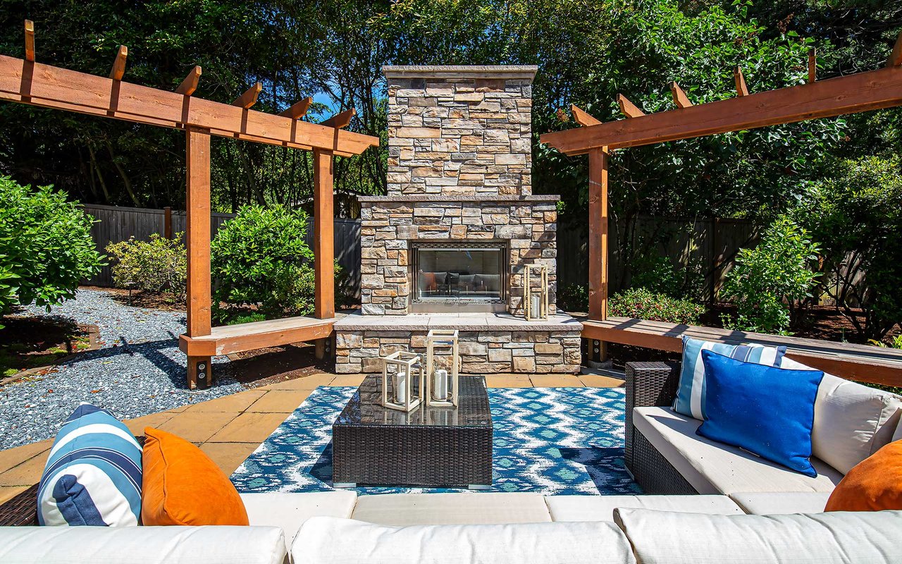 7807 Northeast 12th Street, Medina, WA 98039