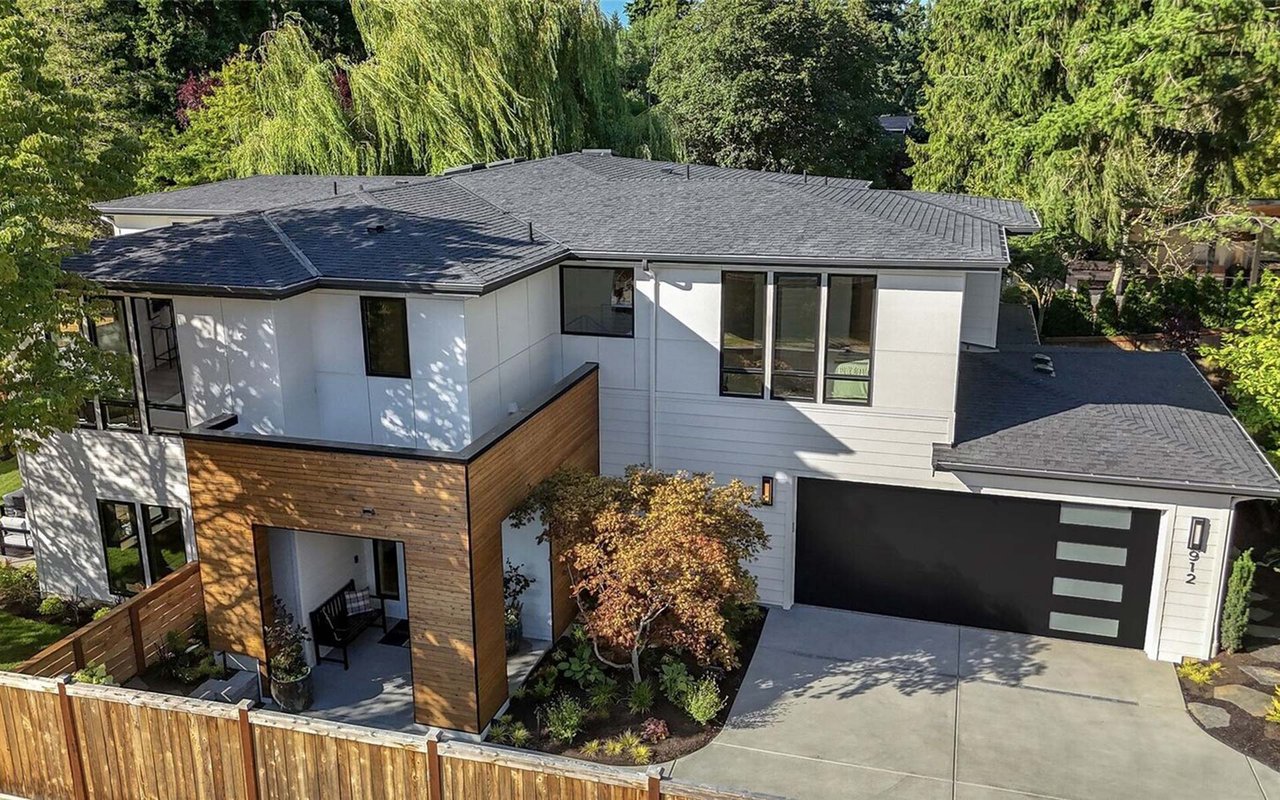 912 18th Avenue West, Kirkland, WA 98033