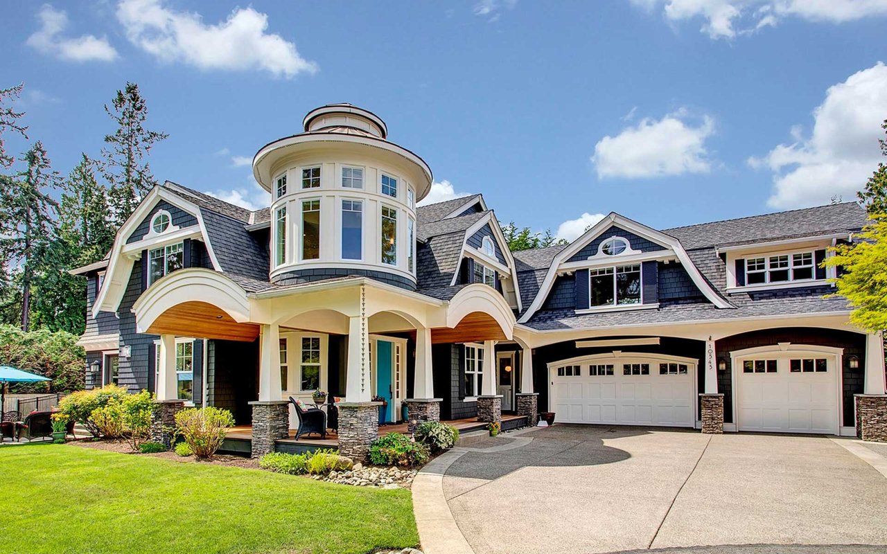 10545 Woodhaven Lane, Bellevue, WA 98004