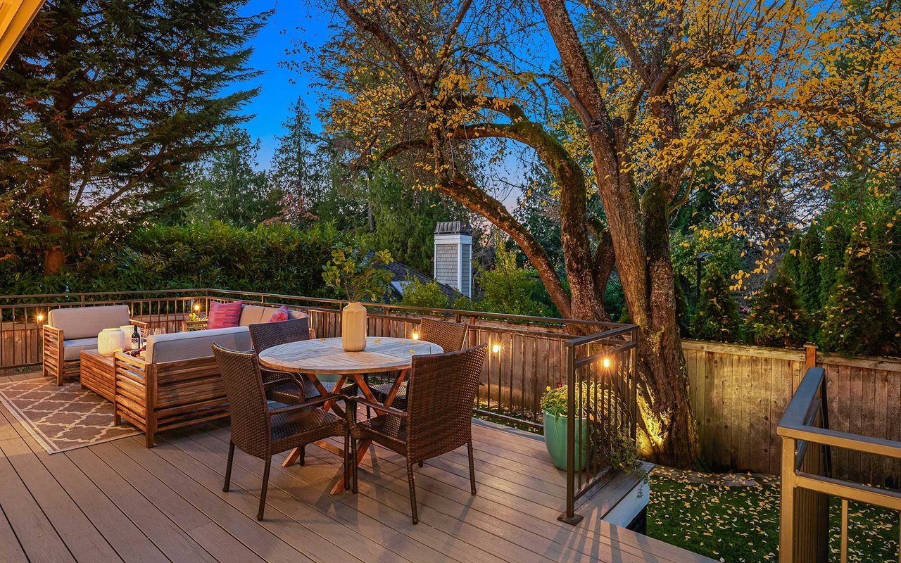 9218 NE 38th Street, Yarrow Point, WA 98004