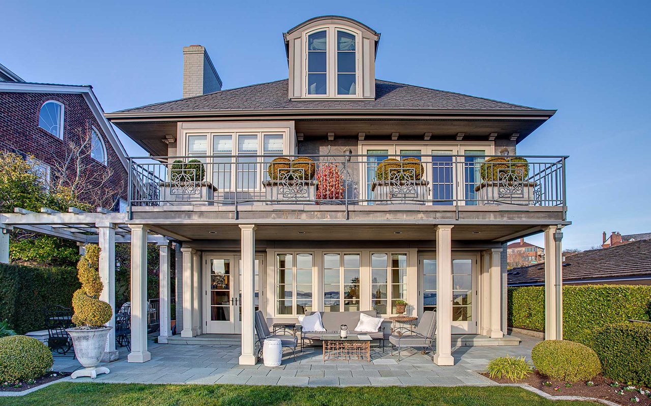 2312 Magnolia Blvd W, Seattle, WA 98199
