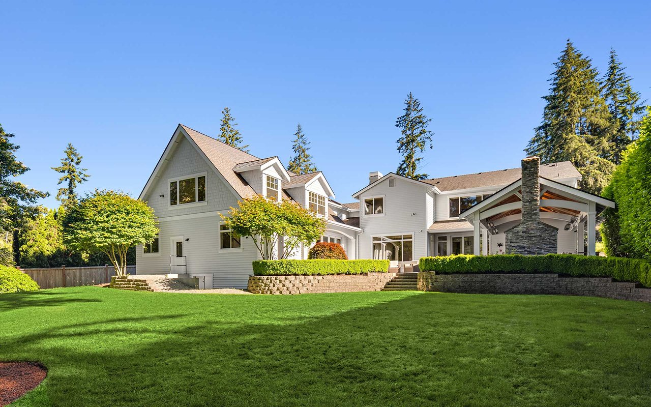 10438 SE 23rd Street, Bellevue, WA 98004