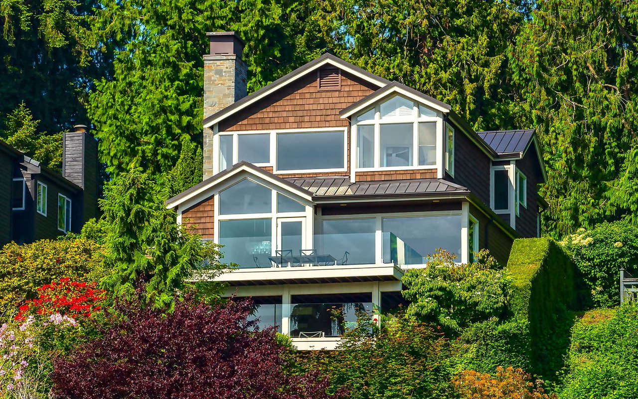4238 95th Avenue Northeast, Yarrow Point, WA 98004