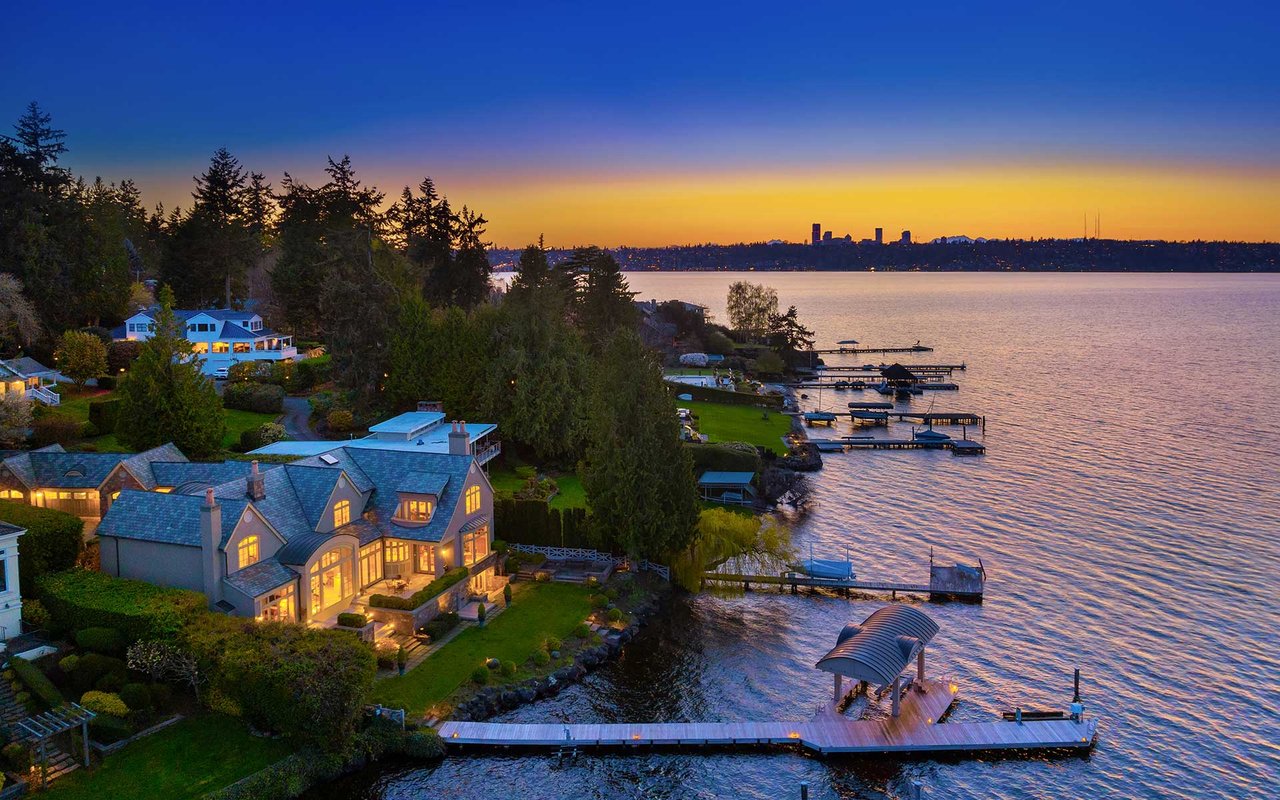 1628 72nd Avenue SE, Mercer Island, WA 98040