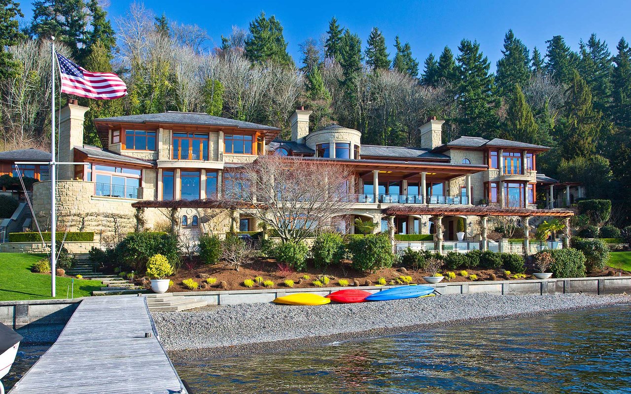 405 Shoreland Drive Southeast, Bellevue, WA 98004