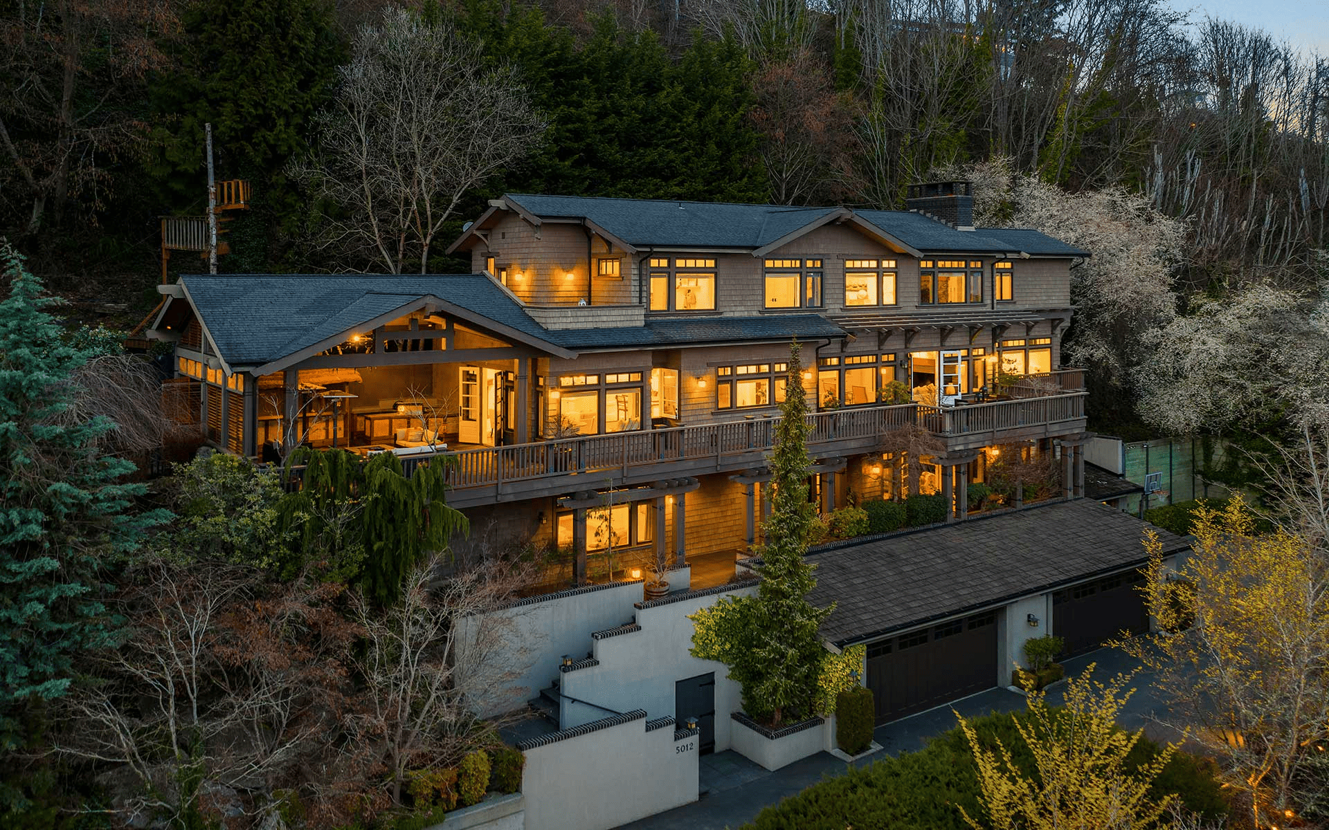 5012 NE Laurelcrest Lane, Seattle, WA 98105