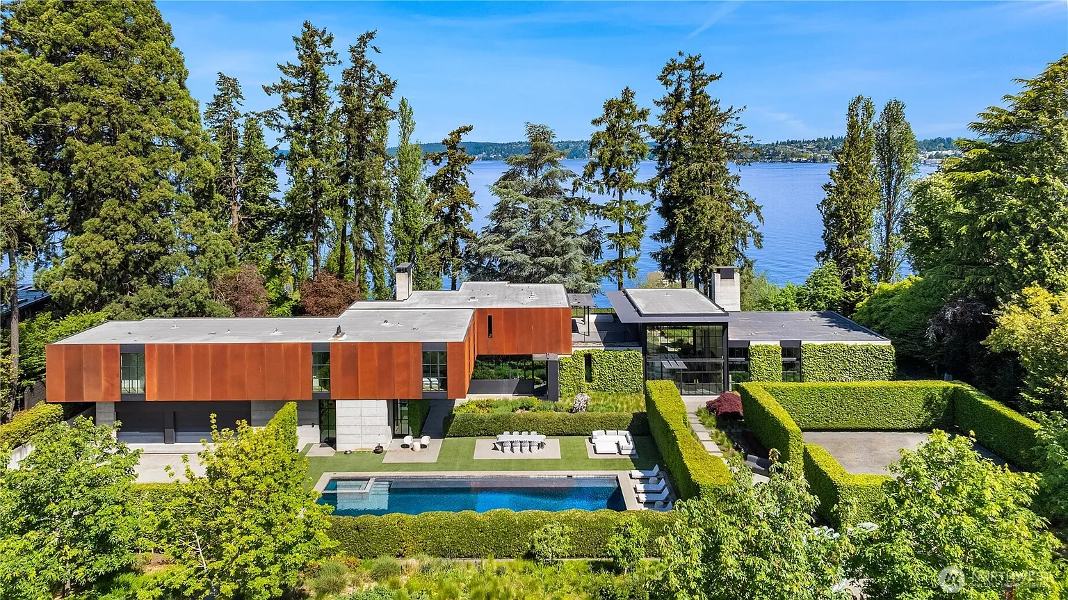 Bellevue’s $79 Million Mansion Still Awaits a Buyer Amid Cooling Luxury Market