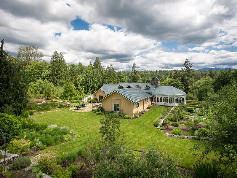 Brokers head to China to showcase Seattle-area luxury homes to eager buyers