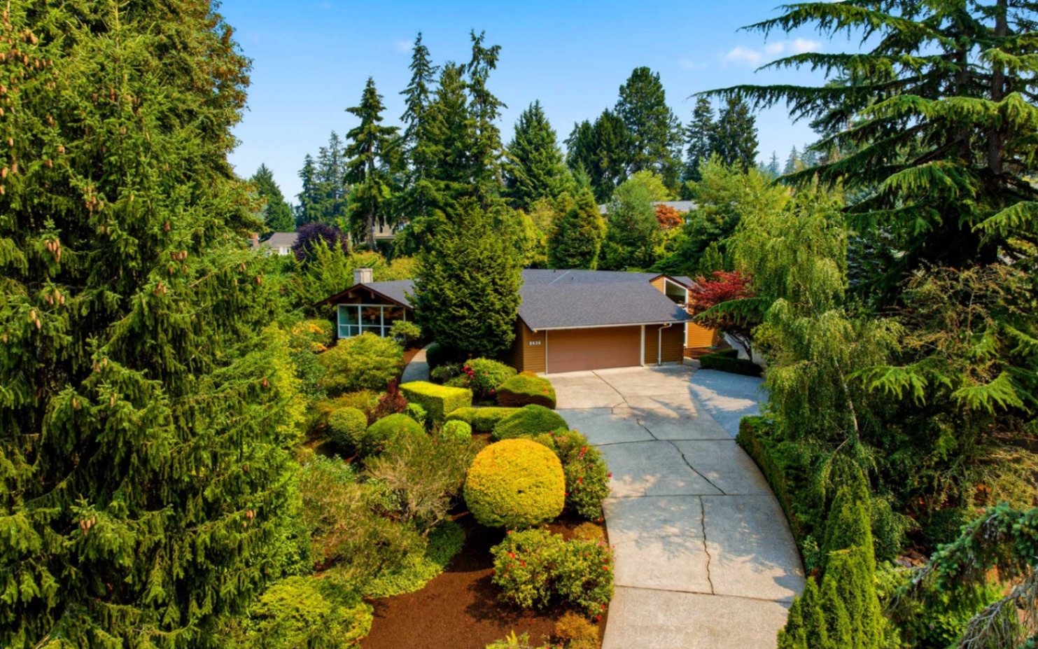 Stylish Clyde Hill Mid-Century Rambler on Expansive Lot