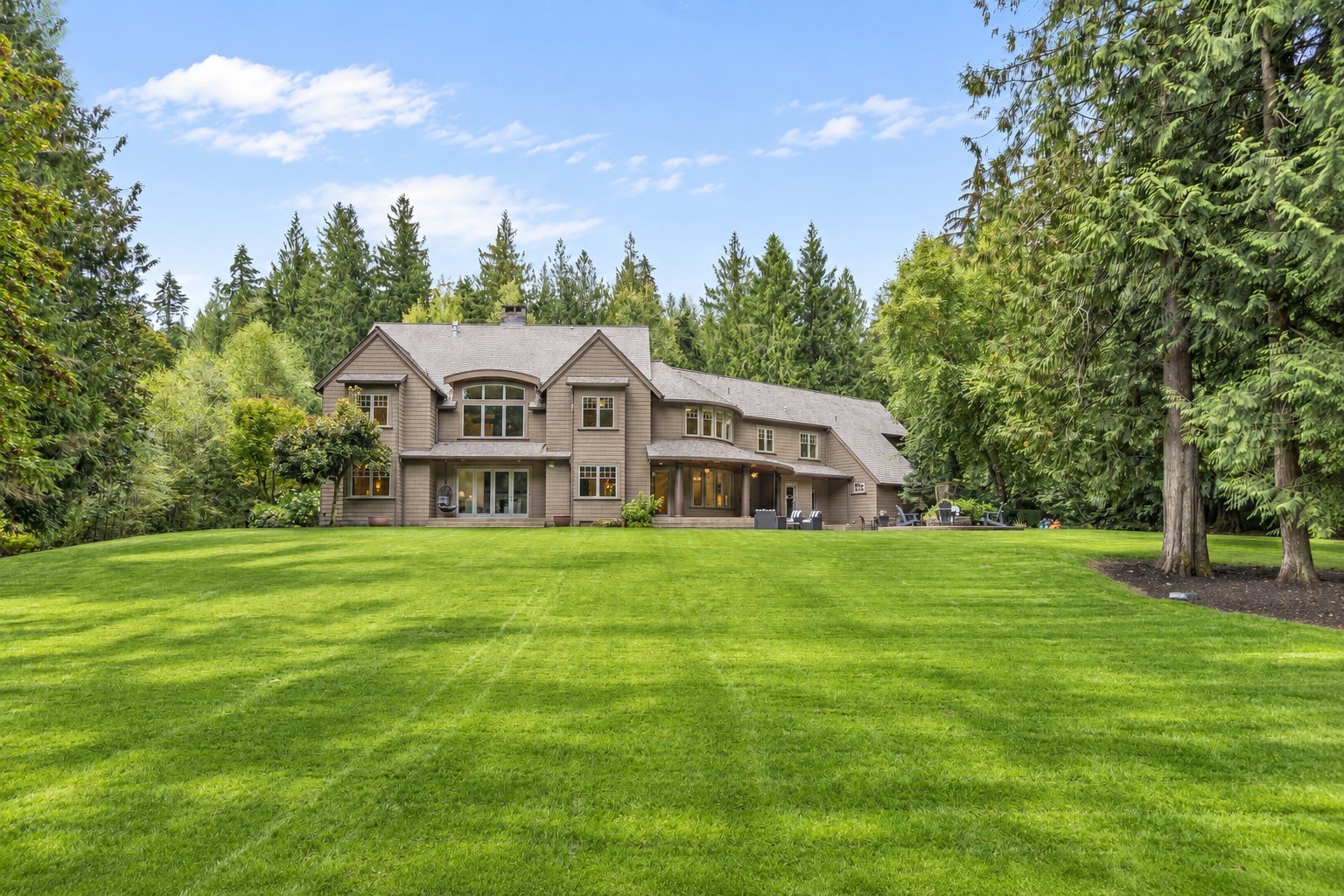Private 22+ Acre Sanctuary — Custom Estate Living Minutes from Issaquah Highlands