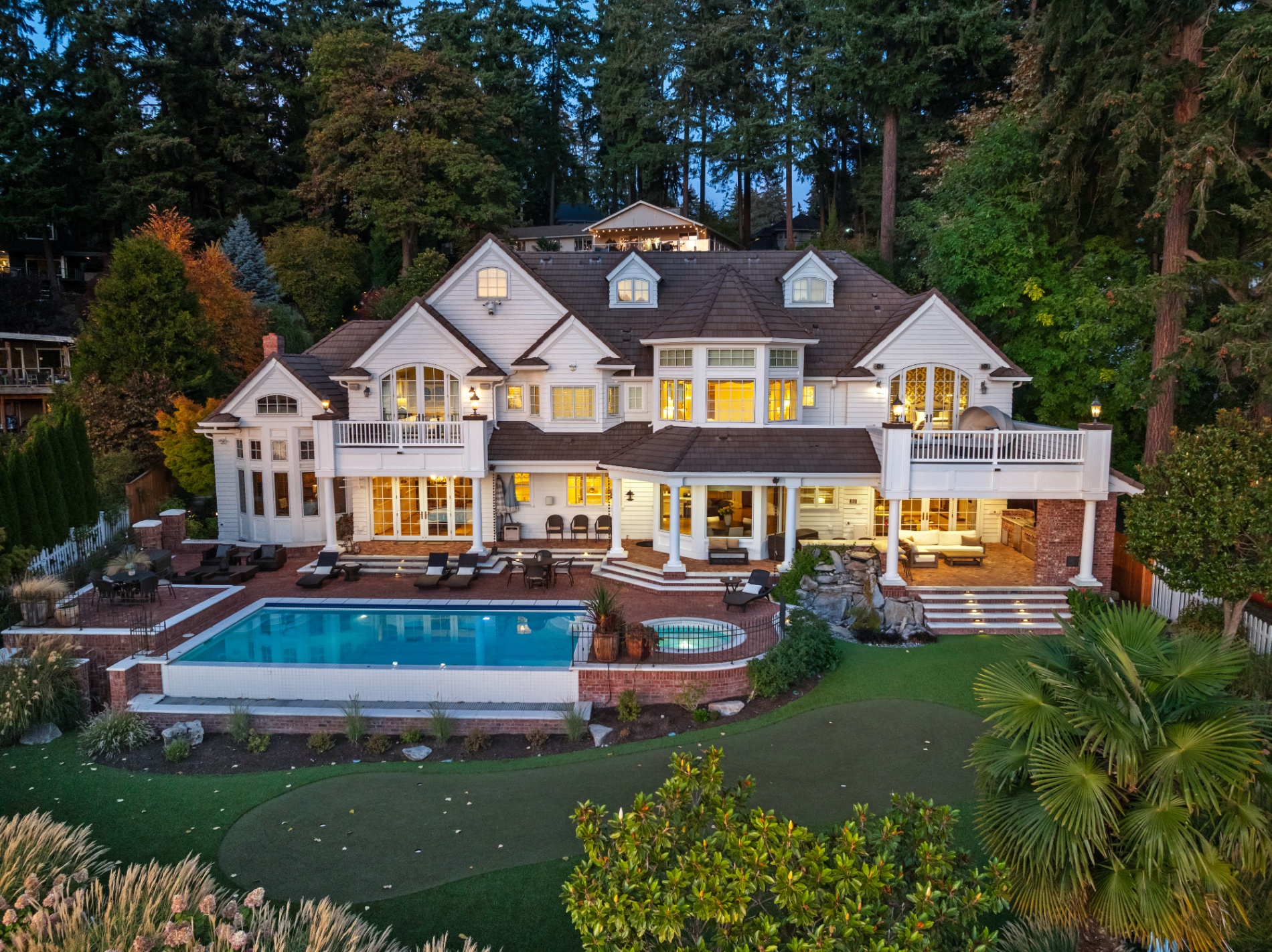 A Touch of The Hamptons, A Lifetime on the Lake