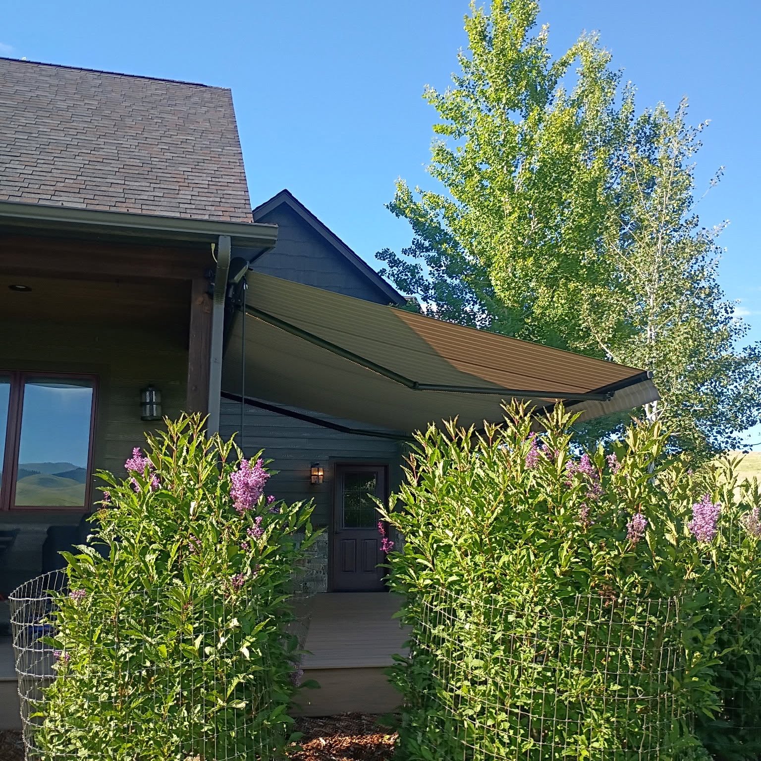 Retractable Patio Awning