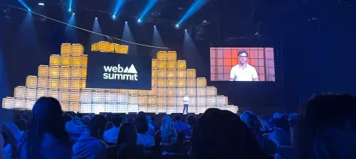 Felix Harteneck on stage at Web Summit Rio 2025