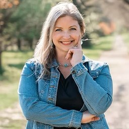 Dr. Robyn Bragg