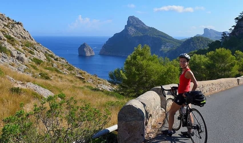 Road cycling route near Santanyí and Cala d’Or