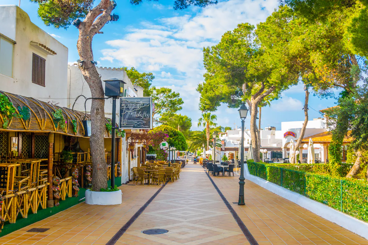 Map-style view of Cala d’Or areas for planning a holiday without a car