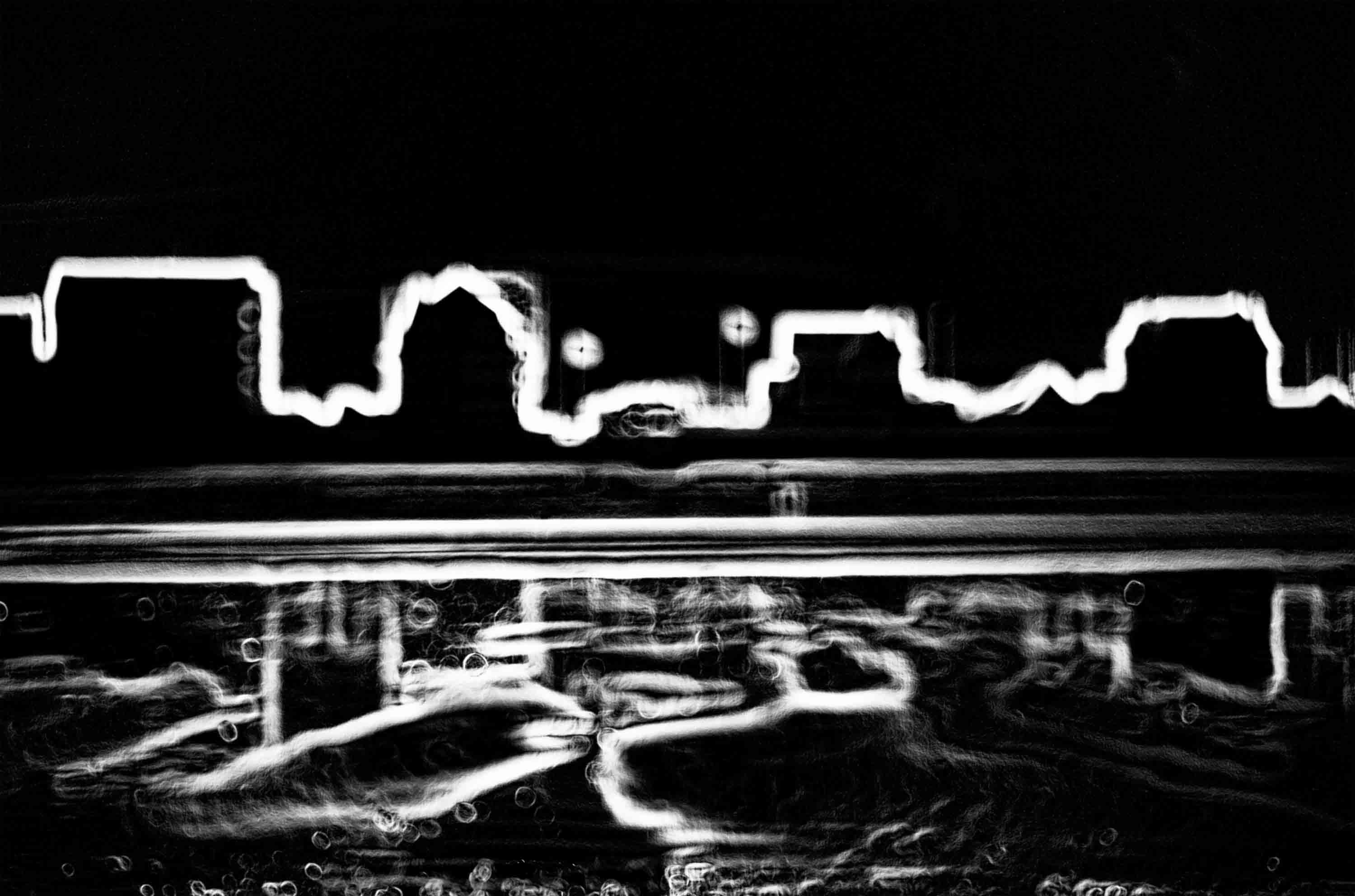 Bord de mer nocturne, traitement numérique des contours, longue exposition ICM — Christophe Lobier photographe artiste