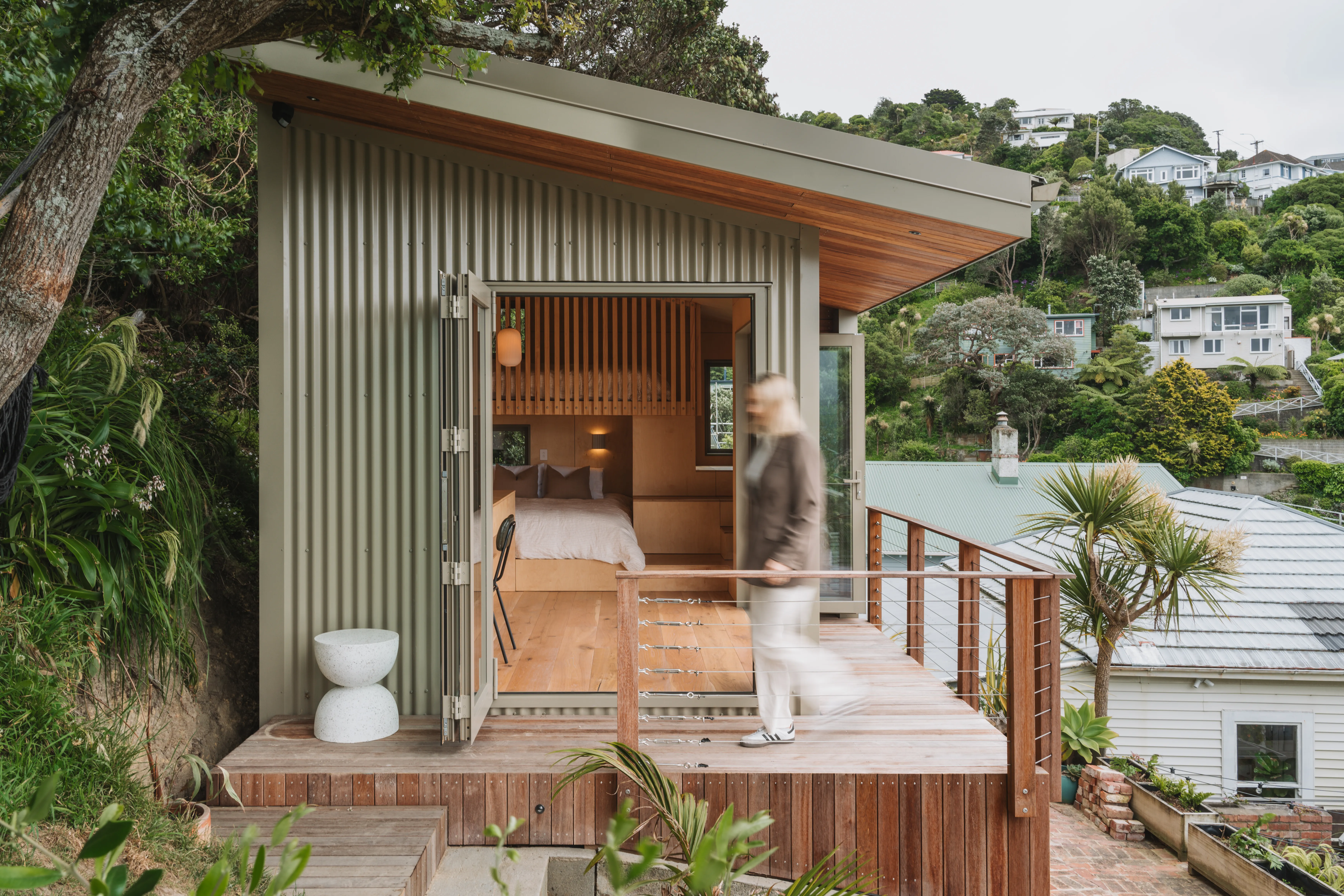 Cabin_001