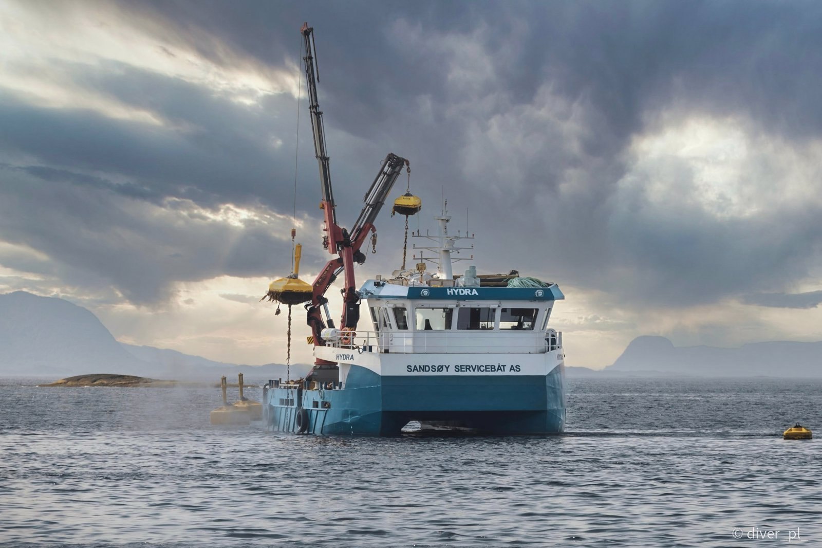 Fosna Hydra, servicefartøy