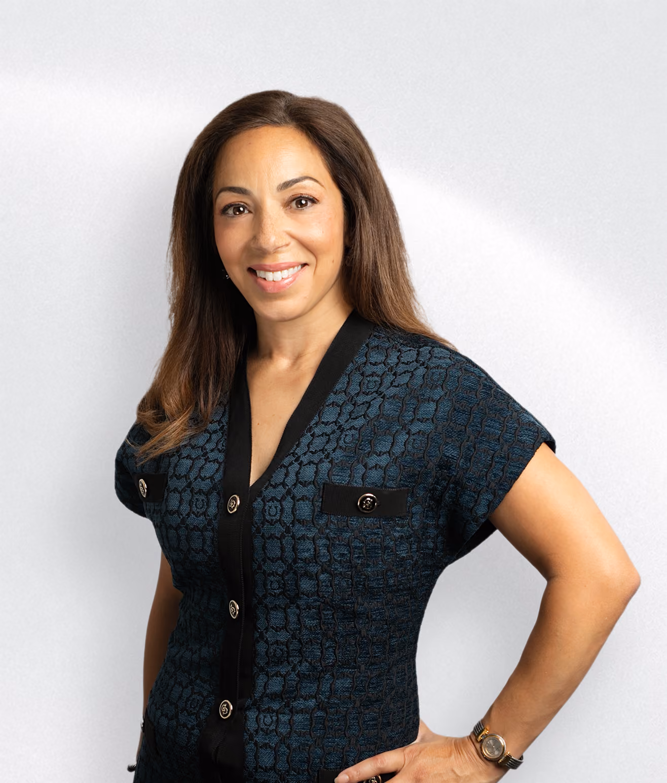 Sashi Dias Valtz, Chief Commercial Officer