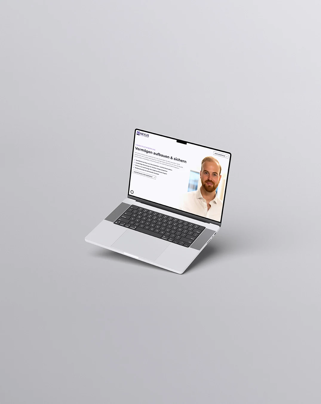 Website der bayernweit tätigen Unternehmensberatung Nexus Business Consulting auf einem Laptop – Referenzprojekt von Gerngross Media für Bayern