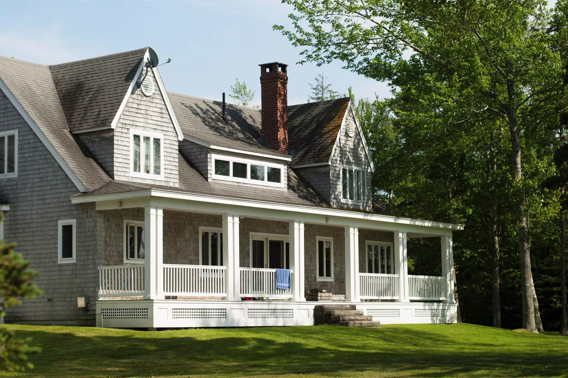 family house image