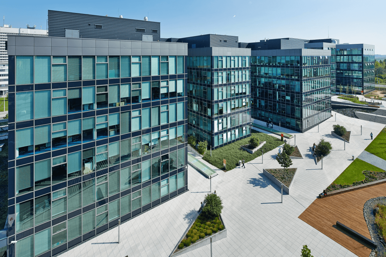 Forum Karlín office complex with a landscaped courtyard