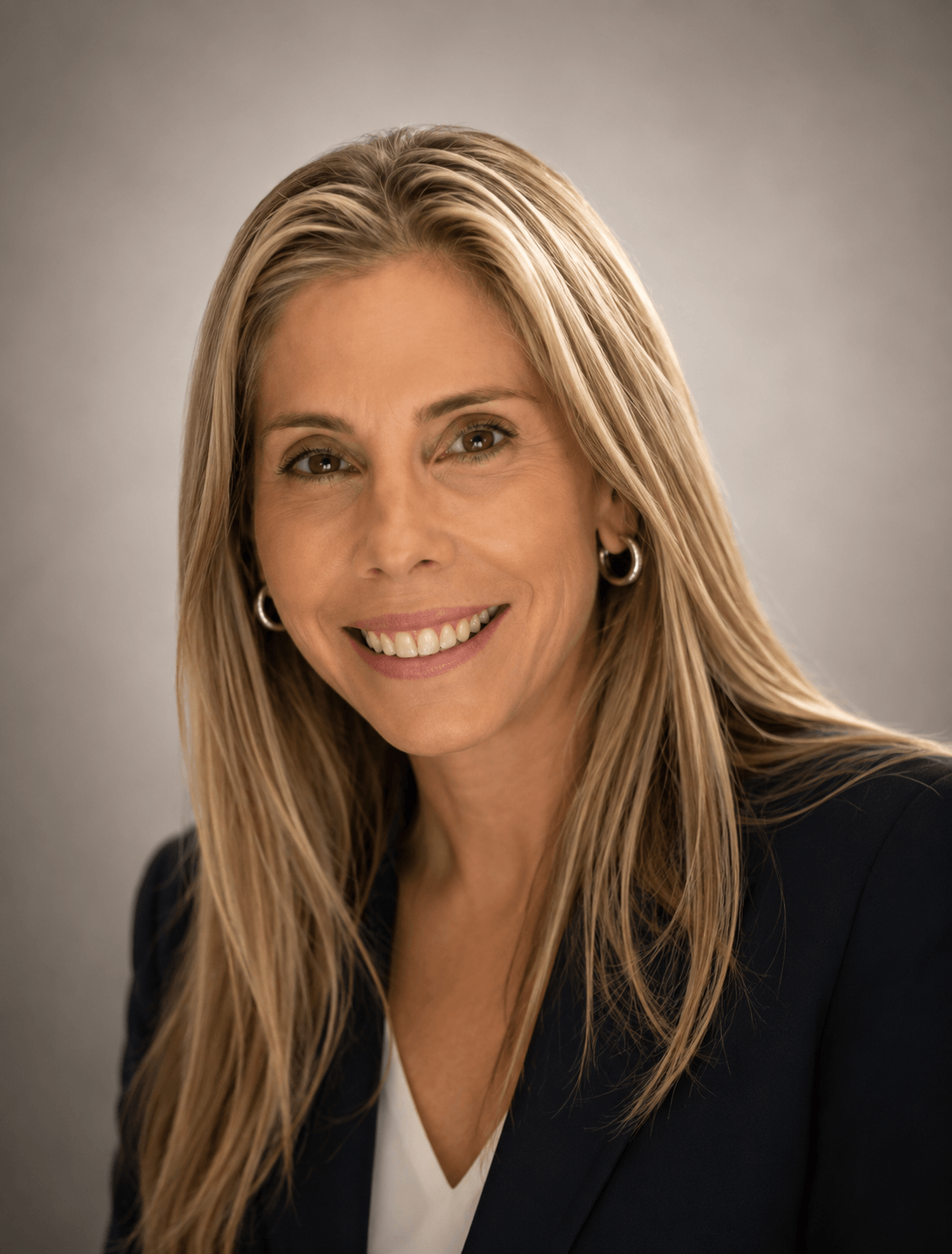 Luisa Azpurua, Client Department at AGB Insurance